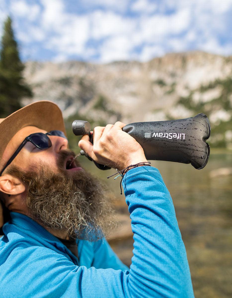 LifeStraw Peak Series Collapsible Squeeze 1L Bottle with Filter - Image 2